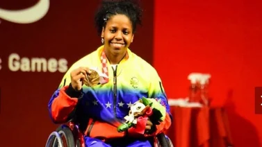 Clara Fuentes se cuelga la primera medalla para Venezuela