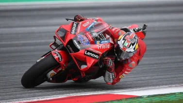 Miller doblega a Quartararo por 29 milésimas