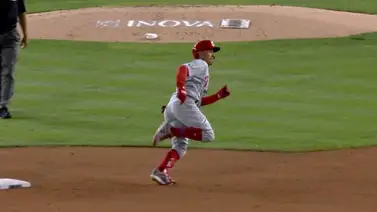 Harper y Torreyes guían a los Phillies a la victoria Harper y Torreyes guían a los Phillies a la victoria