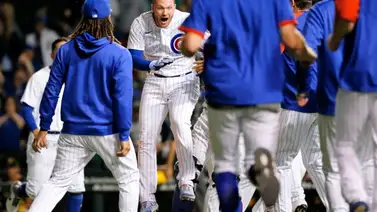 El dominicano Alcántara anota la carrera del triunfo El dominicano Alcántara anota la carrera del triunfo
