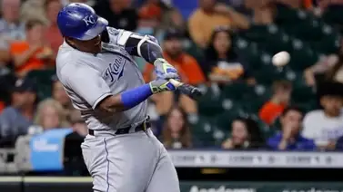 Llegó el 44 para el Salvador de Kansas City Llegó el 44 para el Salvador de Kansas City