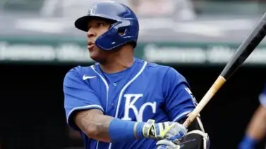 Salvador Pérez supera a Johnny Bench al batear el jonrón 46 Salvador Pérez supera a Johnny Bench al batear el jonrón 46