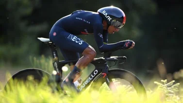 Ineos desmiente la salida de Egan Bernal y asegura que cumplirá contrato