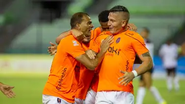 Deportivo La Guaira triunfa y se pone a punto de caramelo Deportivo La Guaira triunfa y se pone a punto de caramelo