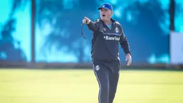 Gremio despide a Scolari buscando salir del descenso Gremio despide a Scolari buscando salir del descenso