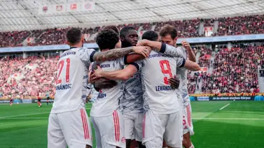 Con goleada el Bayern de Múnich destroza al Leverkusen y es líder solitario Con goleada el Bayern de Múnich destroza al Leverkusen y es líder solitario