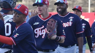 Tigres impone su ley en Caracas