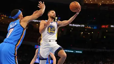 Los Warriors siguen intratables de la mano de Curry Los Warriors siguen intratables de la mano de Curry