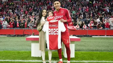 Edson Álvarez renovó con el Ajax Edson Álvarez renovó con el Ajax