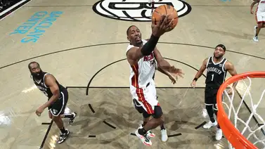 Adebayo lidera el triunfo sobre los diezmados Nets Adebayo lidera el triunfo sobre los diezmados Nets