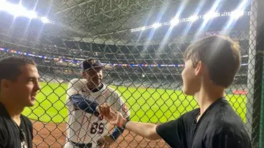Serie Mundial: Javier Bracamonte es ídolo del público infantil en la MLB (+Videos) Serie Mundial: Javier Bracamonte es ídolo del público infantil en la MLB (+Videos)