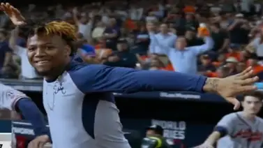 Ronald Acuña Jr. se tripea la titulación de los Bravos (+Video) Ronald Acuña Jr. se tripea la titulación de los Bravos (+Video)