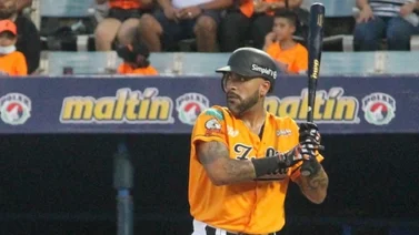 Héctor Sánchez sobrepasa los 200 hits y comanda a las Águilas (+Videos)