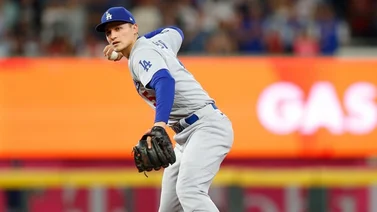 Yanquis comienza a calentar el oído de Carlos Correa y Corey Seager