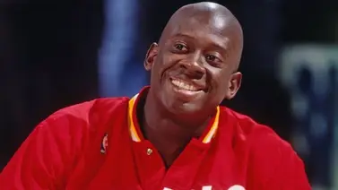 A 30 años del debut de Carl Herrera en la NBA