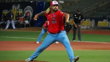 Williams Pérez silencia los bates de Leones del Caracas