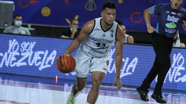 Gladiadores se impone a Cangrejeros y acecha la cima del grupo B