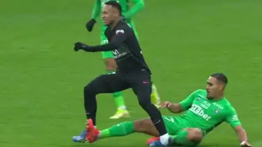 Neymar sale lesionado Neymar sale lesionado