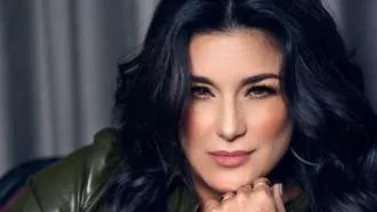 Karina promete concierto gratuito en Venezuela
