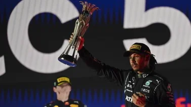 Lewis Hamilton gana el GP de Arabia Saudita y empata a Max Verstappen