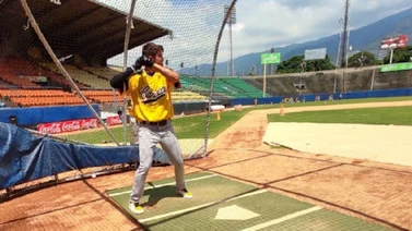 Leones cuentan en su reserva con Antonio Piñero