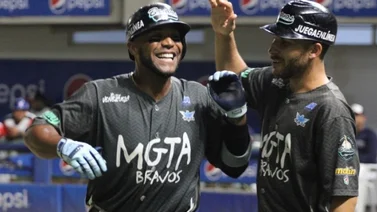 Bravos cumplen y vapulean a Tiburones