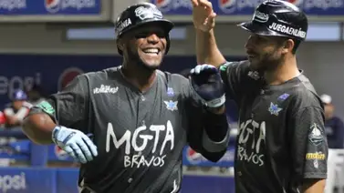 Bravos cumplen y vapulean a Tiburones Bravos cumplen y vapulean a Tiburones