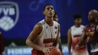 El venezolano Anyelo Cisneros es el nuevo jugador del equipo uruguayo Olivol Mundial El venezolano Anyelo Cisneros es el nuevo jugador del equipo uruguayo Olivol Mundial