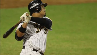 Los Leones del Caracas se estancan en las bases
