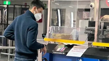Novak Djokovic y su equipo de abogados frenan la deportación hasta el lunes