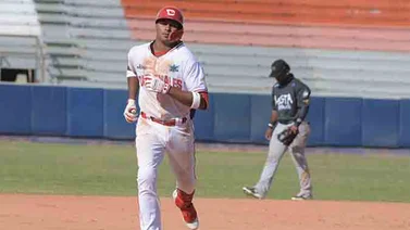 Jermaine Palacios gana el "Novato del Año" de la 2021-2022