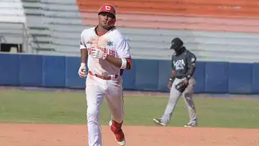 Jermaine Palacios gana el "Novato del Año" de la 2021-2022 Jermaine Palacios gana el "Novato del Año" de la 2021-2022