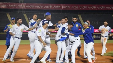 Magallanes se impone en cerrado choque ante Caracas