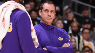 Vogel sigue con los Lakers Vogel sigue con los Lakers