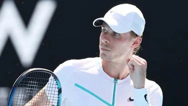 Shapolavov gana fácil contra Zverev y se cita con Nadal en cuartos