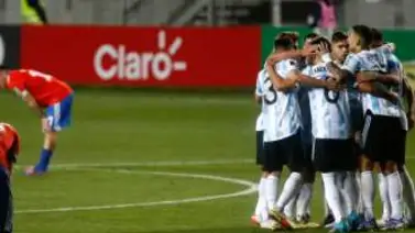 Argentina le complica el camino a Chile tras vencerlo Argentina le complica el camino a Chile tras vencerlo