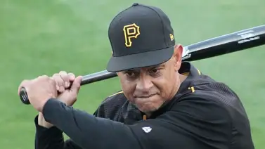 Tiburones contará por tercera vez con Joey Cora Tiburones contará por tercera vez con Joey Cora