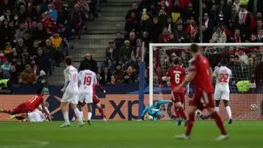 Coman rescata al Bayern de un valiente Salzburgo Coman rescata al Bayern de un valiente Salzburgo