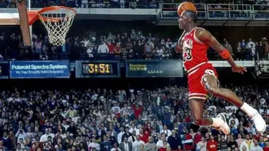 La vez que Jordan "voló" y ganó el Concurso de clavadas NBA La vez que Jordan "voló" y ganó el Concurso de clavadas NBA