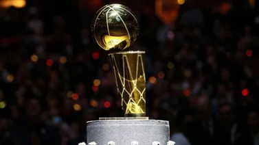 Suns y Warriors favoritos para ir a la final tras media temporada