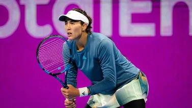 Garbiñe Muguruza avanza en Doha tras vencer a Sorana-Mihaela Cirstea