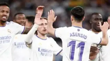 Real Madrid vence al Real Sociedad en el Santiago Bernabéu Real Madrid vence al Real Sociedad en el Santiago Bernabéu