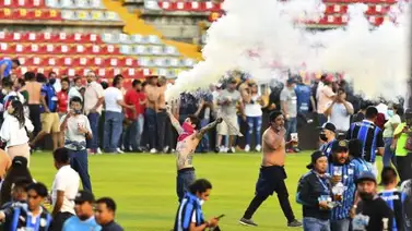 Extraoficial: al menos quince muertos en el partido Querétaro - Atlas de la liga mexicana Extraoficial: al menos quince muertos en el partido Querétaro - Atlas de la liga mexicana