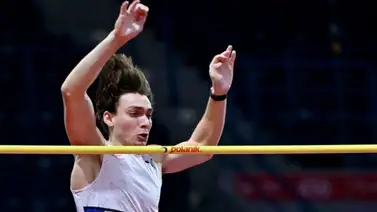 Armand Duplantis se supera a sí mismo e impone un nuevo récord del mundo en salto con pértiga: 6.19 metros Armand Duplantis se supera a sí mismo e impone un nuevo récord del mundo en salto con pértiga: 6.19 metros