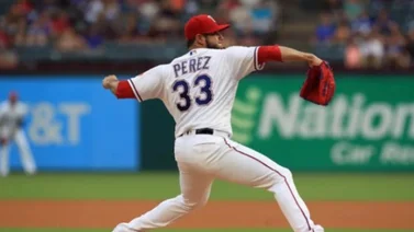 Martín Pérez llega a los Rangers de Texas con mucho qué demostrar