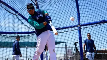 Eugenio Suárez plantea reto jonronero al mánager de Marineros Eugenio Suárez plantea reto jonronero al mánager de Marineros