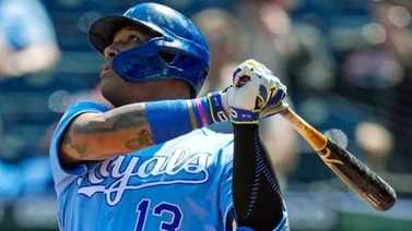 Salvador Pérez va por más y despacha su primer cuadrangular en la pretemporada de MLB (+Video)