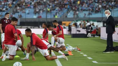 José Pékerman tiene que rearmar el once por las suspensiones José Pékerman tiene que rearmar el once por las suspensiones