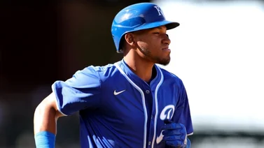 MLB: Edward Olivares muestra su Real poder para Kansas City (+Videos)