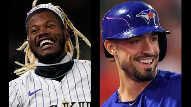MLB: venezolano Adrián Pinto y Raimel Tapia de Rockies a Azulejos por Randal Grichuck